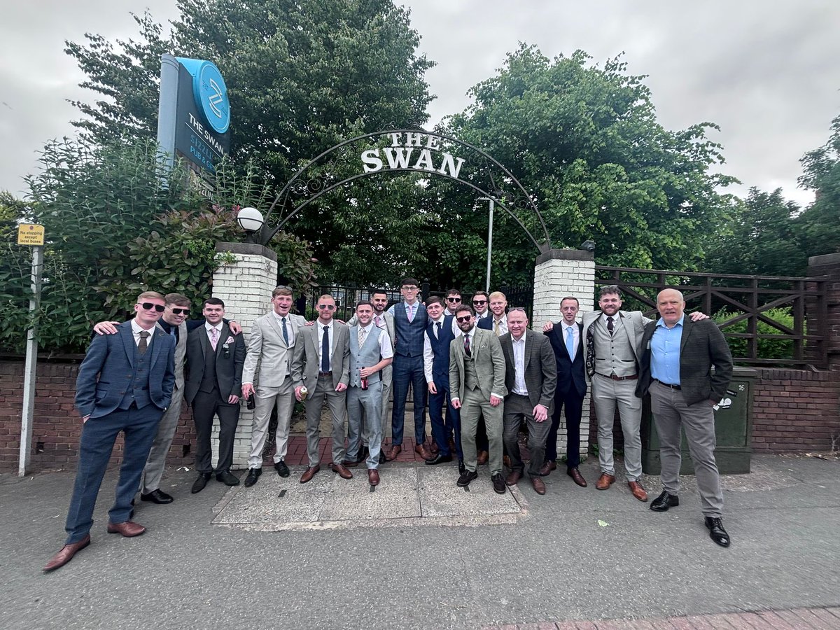 Chester Races for the Glen today🐎🍻

UTFG💙