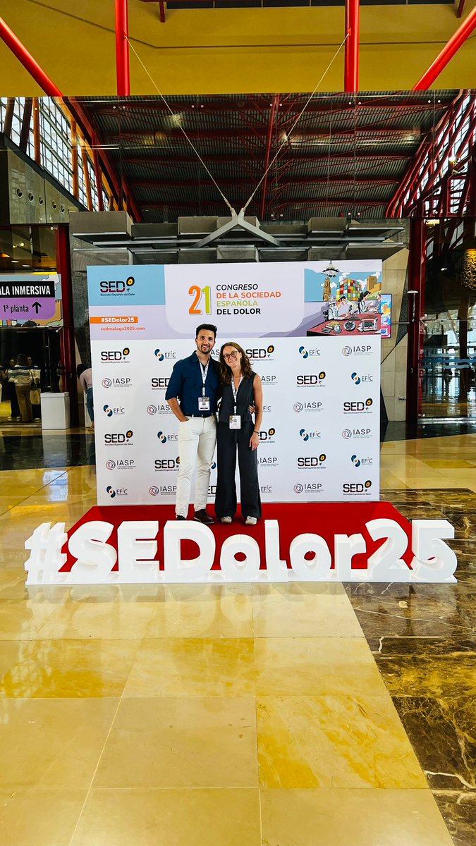 Como broche final, compartimos esta imagen de los miembros del #observatoriodeldolor en el XXI Congreso de la SED <a href="/Sedolor/">Sociedad Española del Dolor</a>. Una experiencia enriquecedora, llena de aprendizaje, inspiración y compromiso con el abordaje del dolor ¡Hasta la próxima edición! 👏 #SEDolor25