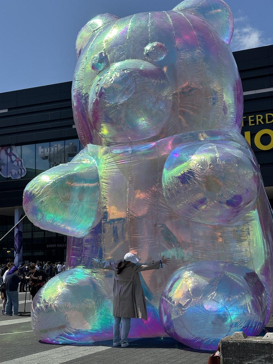 micromads's tweet image. welcome back @TwitchCon my beloved
