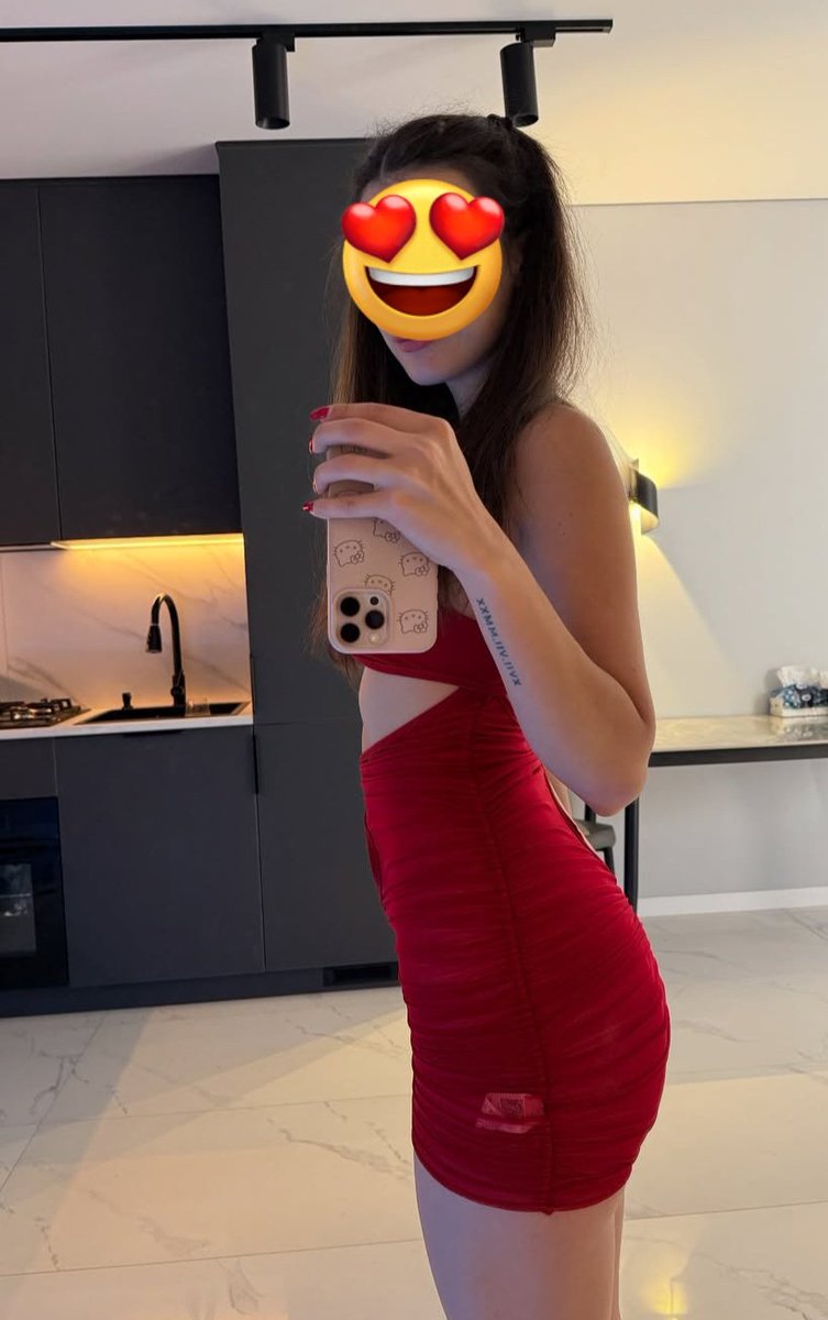 Kırmızı seven ♥️♥️