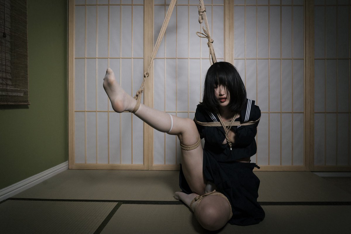 in your hands

🪢📷：<a href="/MrHe_Shibari/">Mr. He</a>