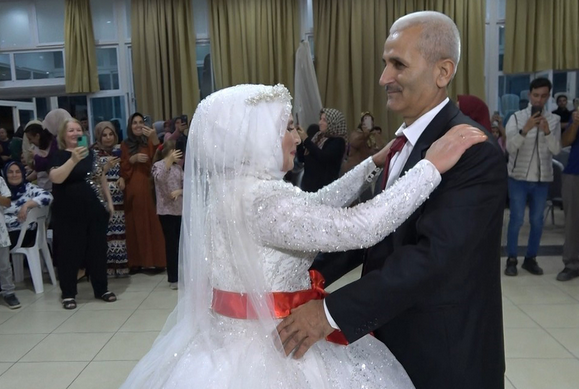 Alanya’da 33 yıllık evlilik düğünle taçlandı
yenialanya.com/haber/25137977…