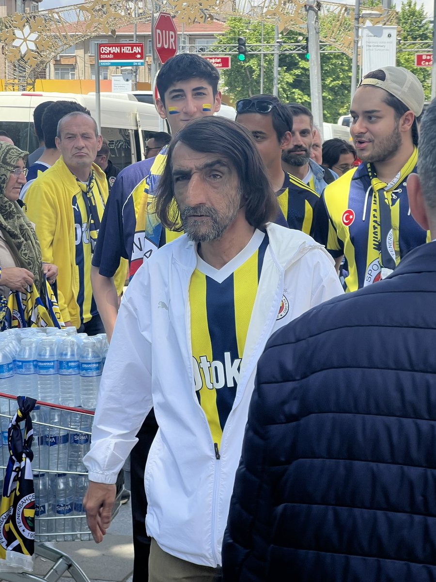 yescontextfb's tweet photo. Rambo Okan:

“Fenerbahçemizin demokratik siyasi ve tüzel yapısını korumak ve ilelebet bunu ebediyete kavuşturmak üzere sokağa arz ettik.” https://t.co/gvmPmSwUST