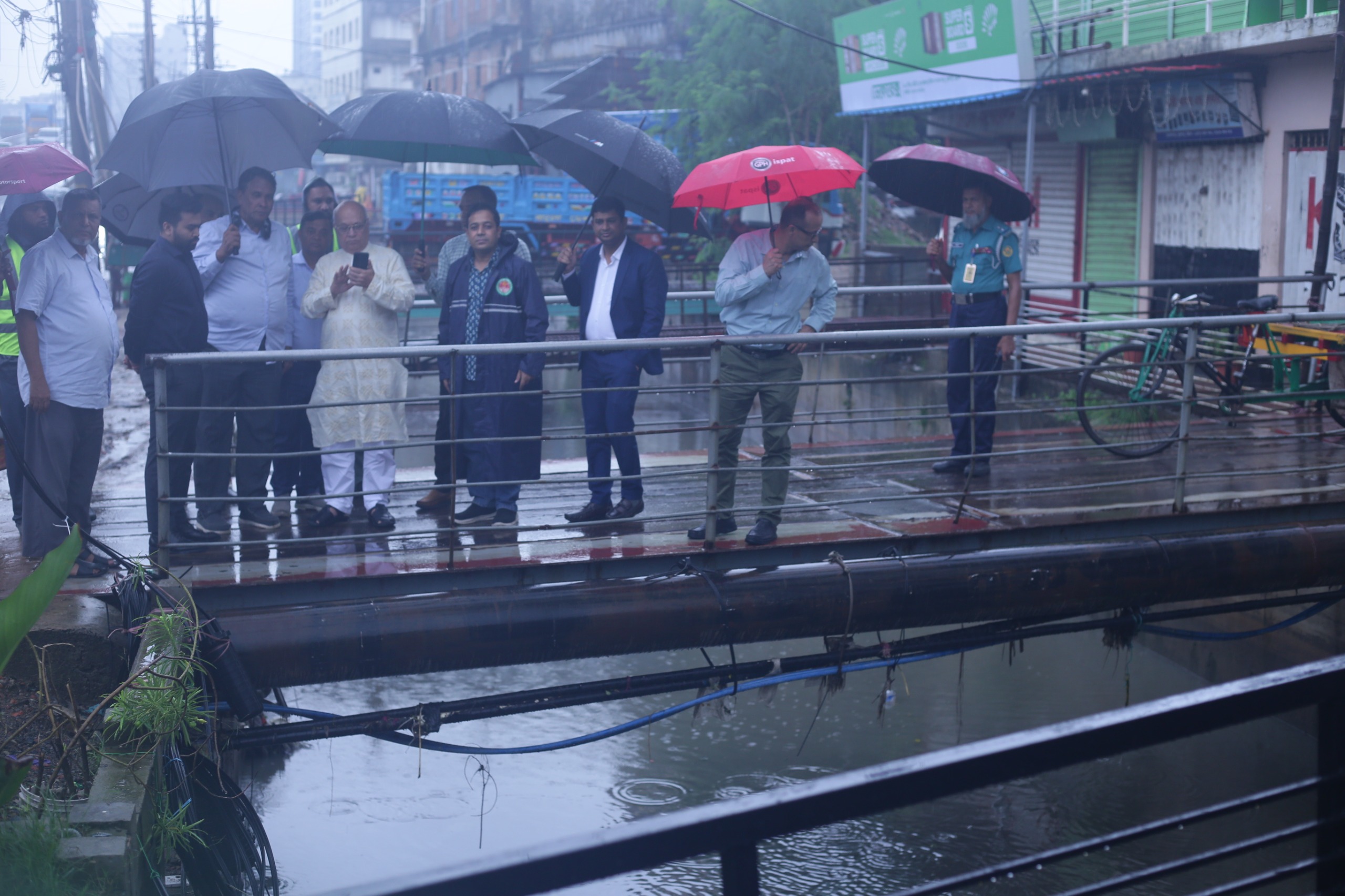 চট্টগ্রামে জলাবদ্ধতা নেই, সন্তোষ প্রকাশ উপদেষ্টা ফারুক ই আজমের