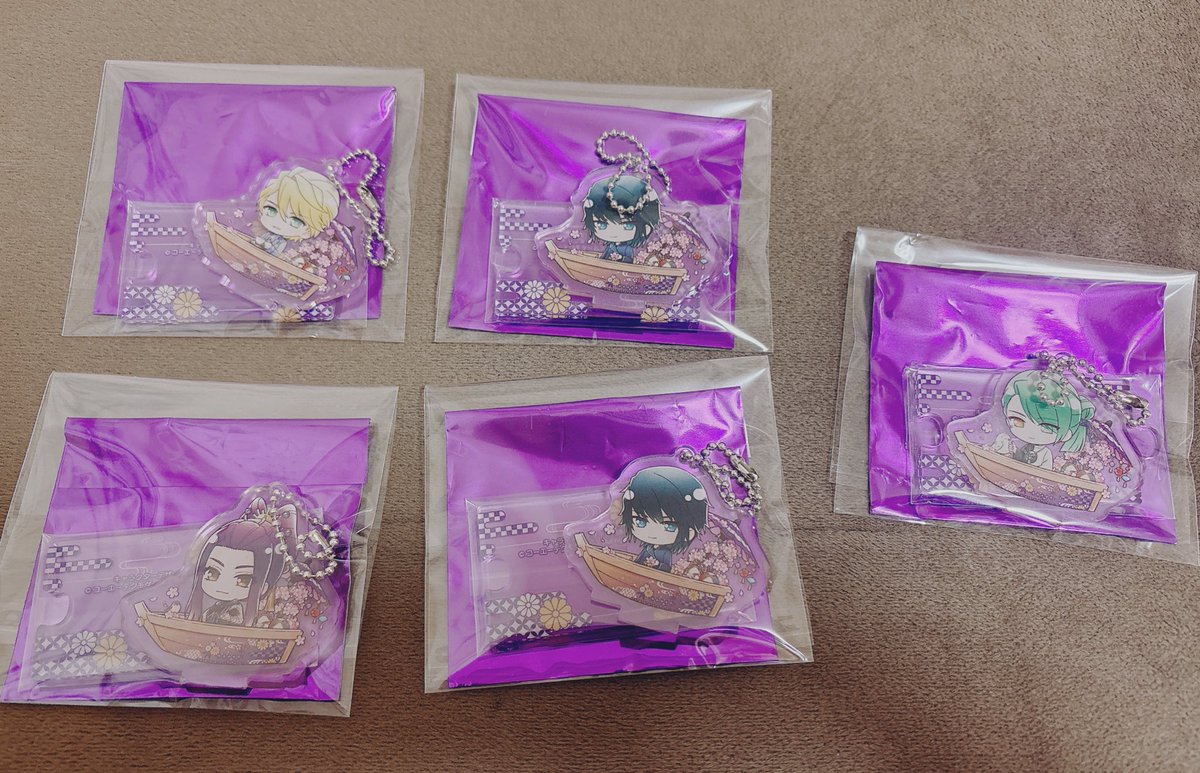 【交換希望】遙かなる時空の中で　遙か　カフェ　白虎祭　玄武祭　KTカフェ　特典
コースター　アクスタ　アクリルスタンド
譲→永泉 泉水 九段 忍人 遠夜 宗矩 アーネスト  高杉 阿国 泰継
求→リズヴァーン
郵送交換希望
検索からもお気軽にお声掛けください。