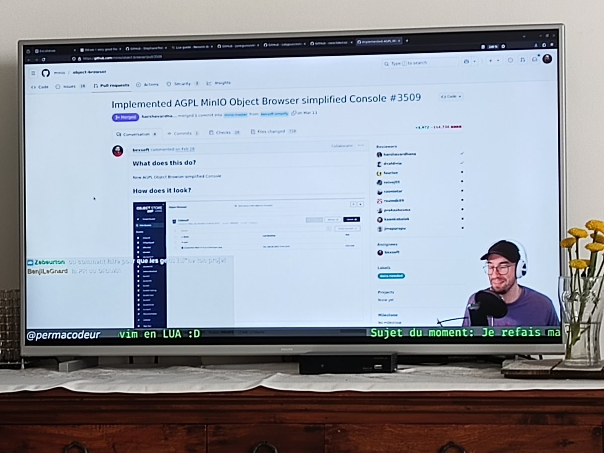 Olivier Poncet 🦝 (@ponceto91) on Twitter photo Bienvenue, on est samedi, il est 11h, c'est l'heure du permacodeur sur mon téléviseur 😅 Bienvenue, on est samedi, il est 11h, c'est l'heure du permacodeur sur mon téléviseur 😅