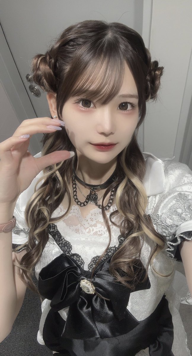 いん！25時までいます！
今日もかわいい髪型してみた。
遅めの時間予定ないです！
5月ラストお待ちしてます！
#秋葉原コンカフェ