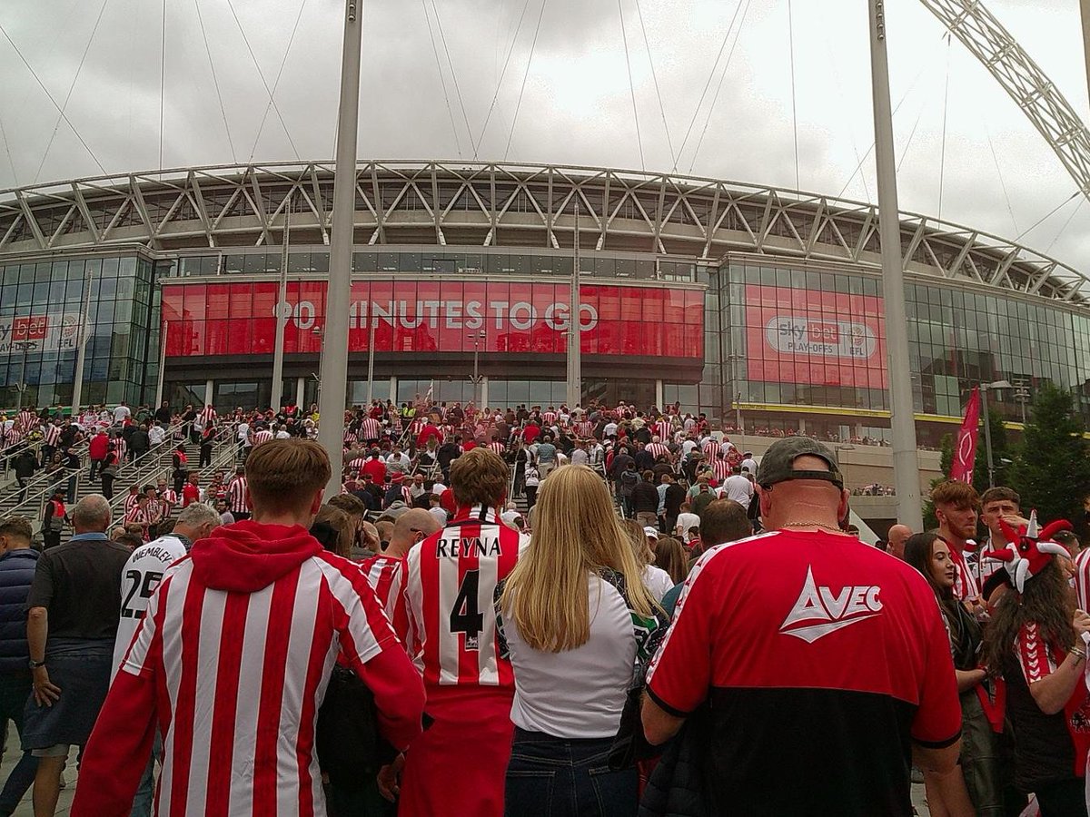 SAFCWomen's tweet photo. 🙌 One week on... 

We gave Kitch a disposable camera to capture the special day at Wembley ❤️📸 https://t.co/ZROGJrjh3d