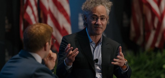 L'administration Trump étend les capacités de surveillance fédérale en s'appuyant davantage sur la technologie d'analyse de données de #Palantir. Le décret de mars du président Trump impose le partage des données entre les agences fédérales, permettant ainsi la création