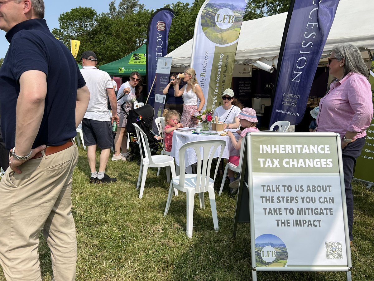 Land Family Business tweet media