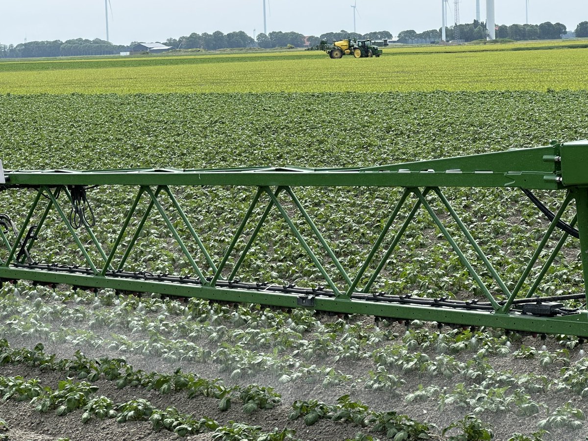 Mooi spuitweertje, dan maar gelijk capaciteit draaien met <a href="/Groot1Ed/">Ed Groot</a> 👌🏻