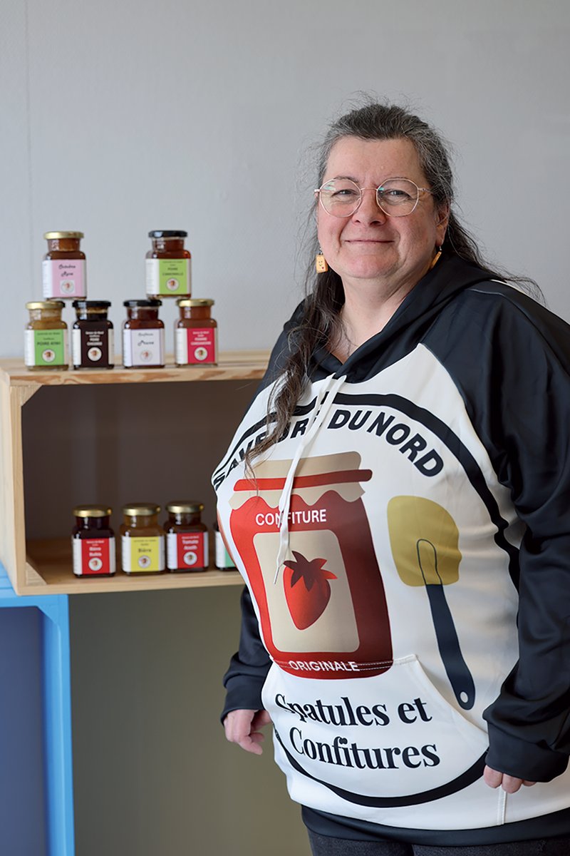 𝗟𝗘𝗦 𝗣𝗢𝗥𝗧𝗥𝗔𝗜𝗧𝗦 𝗗𝗨 𝗠𝗢𝗜𝗦 : Carole Coulon du jardin à l’assiette, une vie de partages 😃🤝😃

Á découvrir page 4 et 5 dans le numéro de mai Grande-Synthe magazine ci-dessous :pulse.ly/oa0bmpbaa1