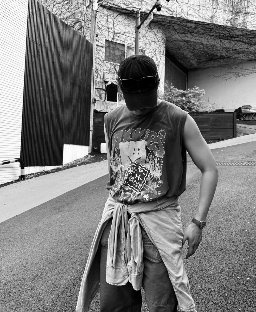 TK_9975's tweet photo. namjoon 🌟 https://t.co/ukqASNY2ko