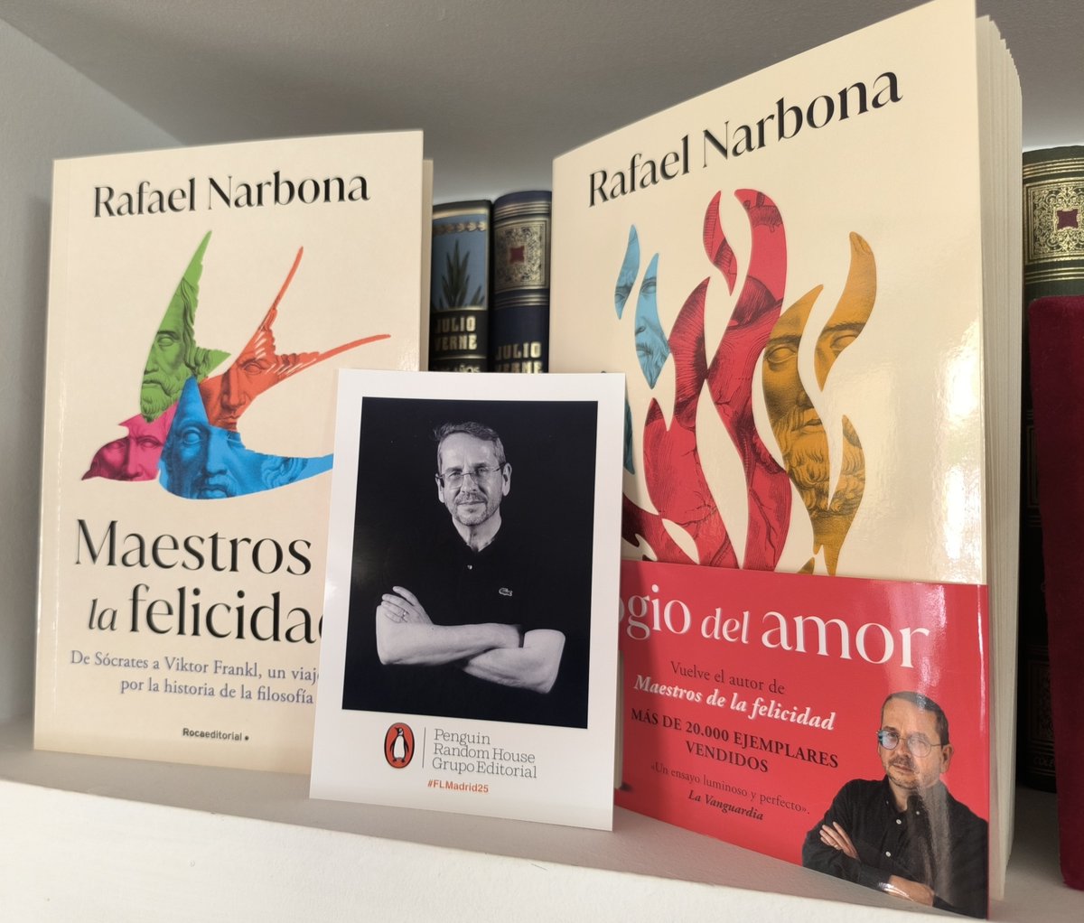 Hoy firmaré ejemplares de Elogio del amor y Maestros de la felicidad en la Feria del Libro de Madrid, caseta 75. Comenzaré a firmar a las 18:00 y no a las 17:00, como estaba previsto, pues el Ayuntamiento ha decidido cerrar el recinto entre las 15:00 y las 18:00 por una alerta