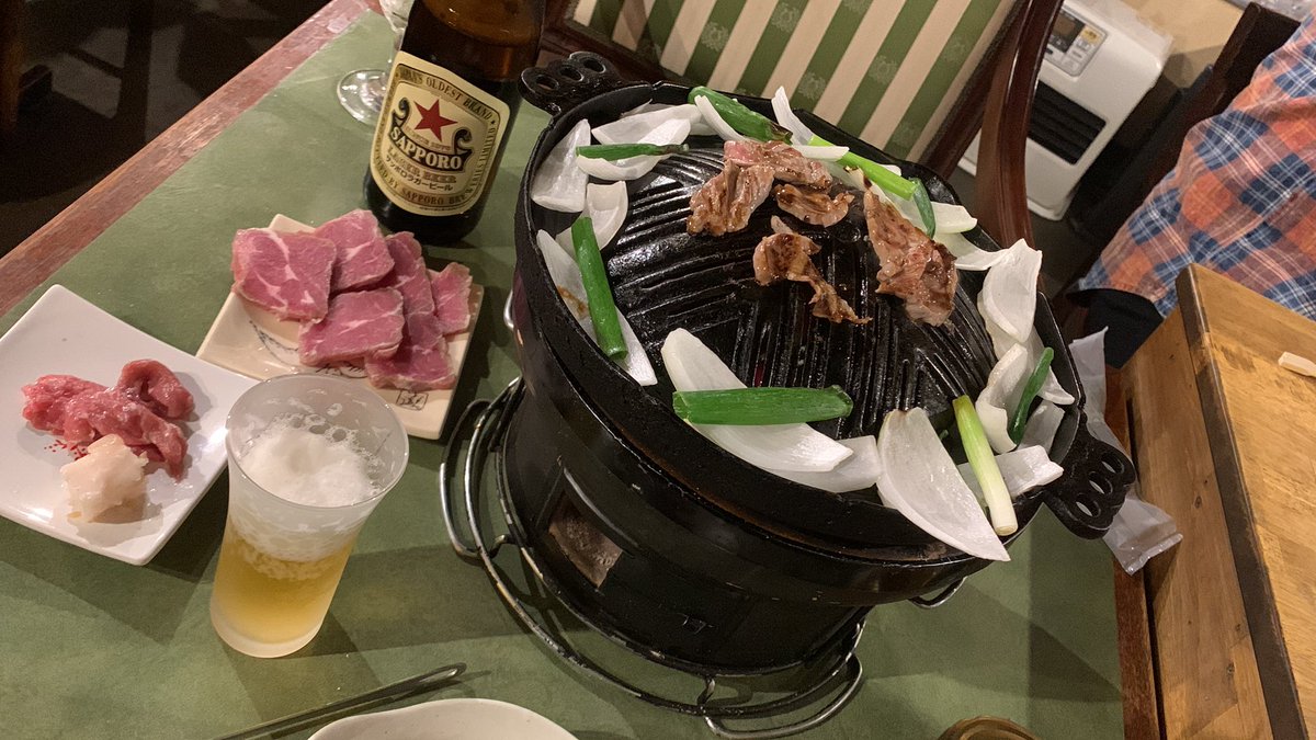 (◍◉౪◉◍)じん♪じん♪ジンギスカーン♪♪
( ՞ਊ ՞)Genghis Khan is too delicious
Gahahaha Japanese yakiniku is the best in the world!