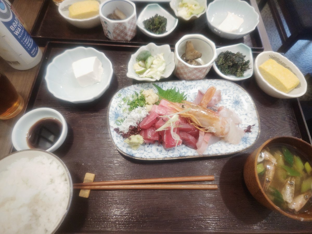 この前友達と行った
新宿御苑にある日本料理屋　あおいさん
めちゃ美味しかった♥

お刺身好きなら是非行ってみてください🐟️