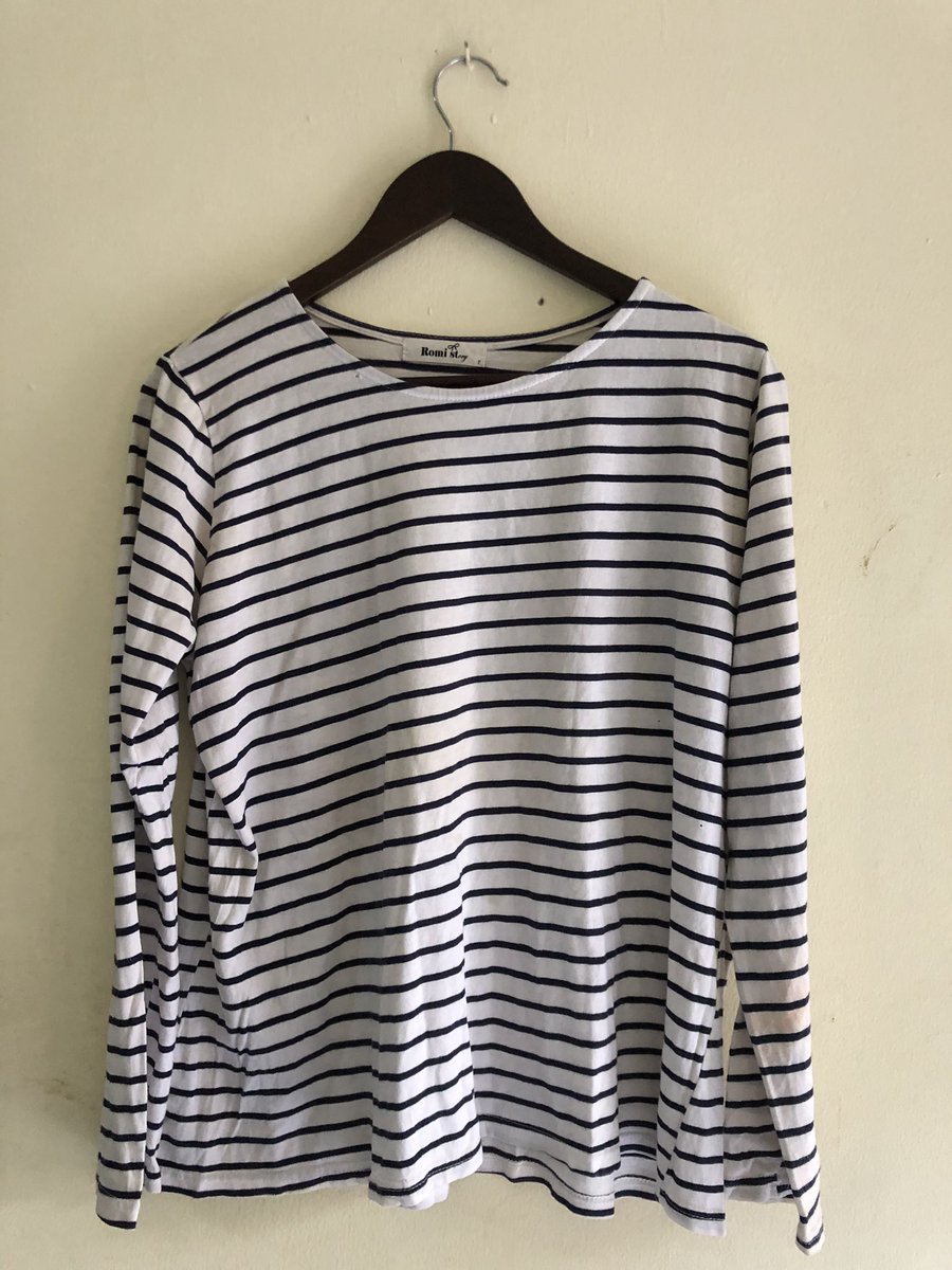 notdeka's tweet photo. Hay, aku lagi bongkar lemari aku nih banyak baju yg bener”aku ga pake lagi guys ada juga yg blum samsek aku pake. yg minat boleh dm aku ya atau https://t.co/bcNUj0OFW7 boleh langsung chat aku ya lewat link tersebut. oiya buat yg mau liat harga di instagram bypure.loved https://t.co/bttx8evMua