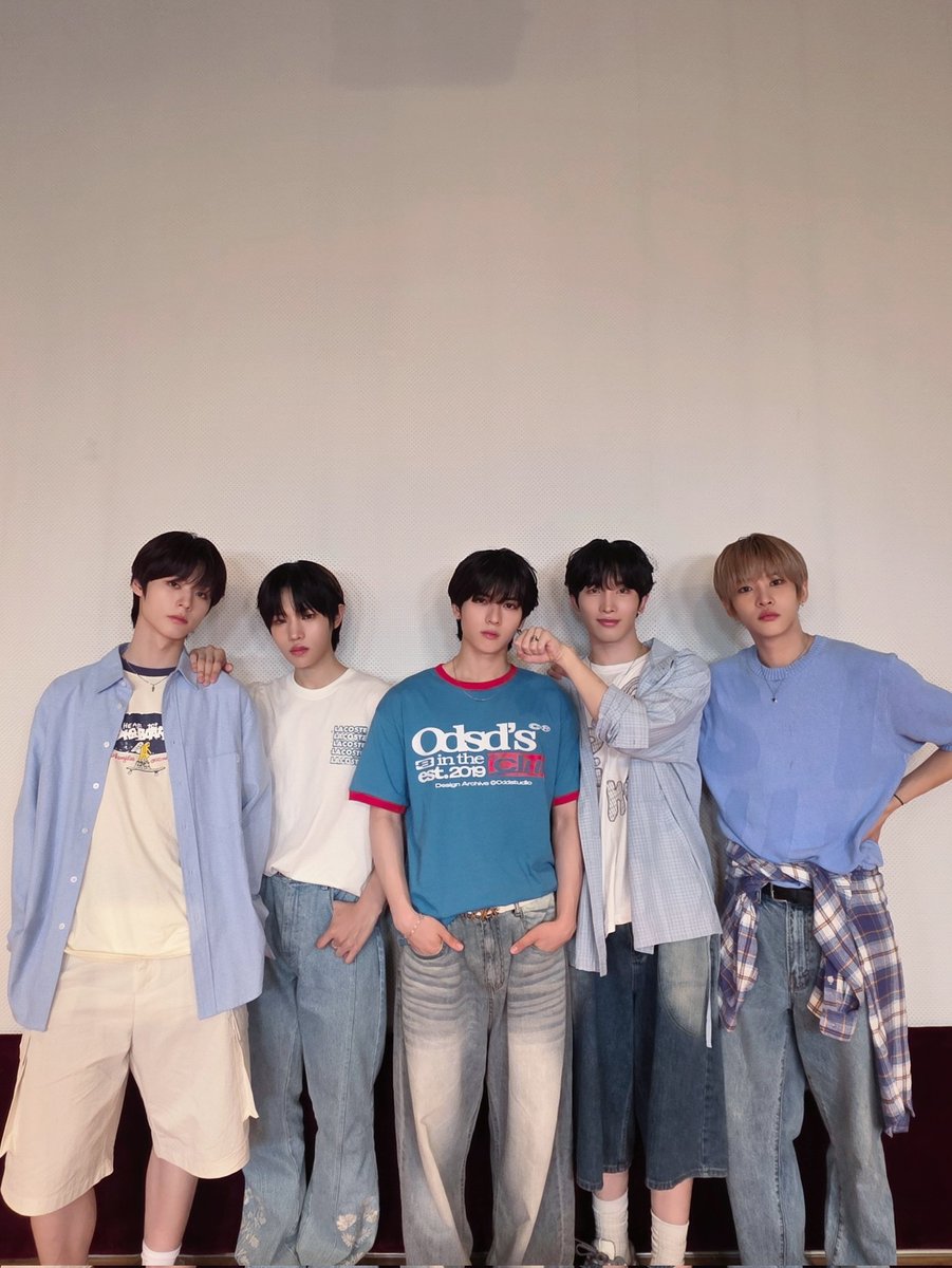 [#POW.pic] 250531

P5 : POW HIGH SCHOOL UNIVERSE MD 스페셜 팬사인회

#POW #파우 #항상그자리에있어 #AlwaysThere #GRID #그리드