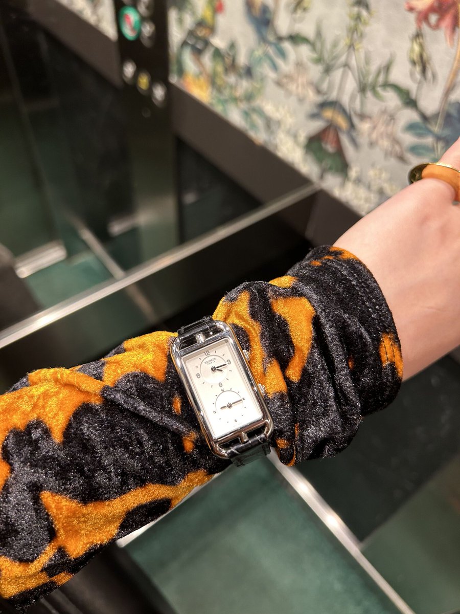 時間を知るためならスマホでも済むこの時代、それでも腕時計を選ぶ人が着けているのは、“スタイルのあるウォッチ”。

業界人が選ぶ”センスのいい時計”とは？ 20人の愛用ウォッチ＆未来時計を一斉調査✓
bit.ly/3T27e7w