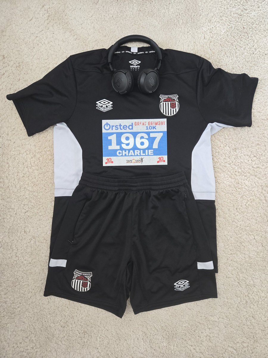 Charlie Nicholas Read tweet media