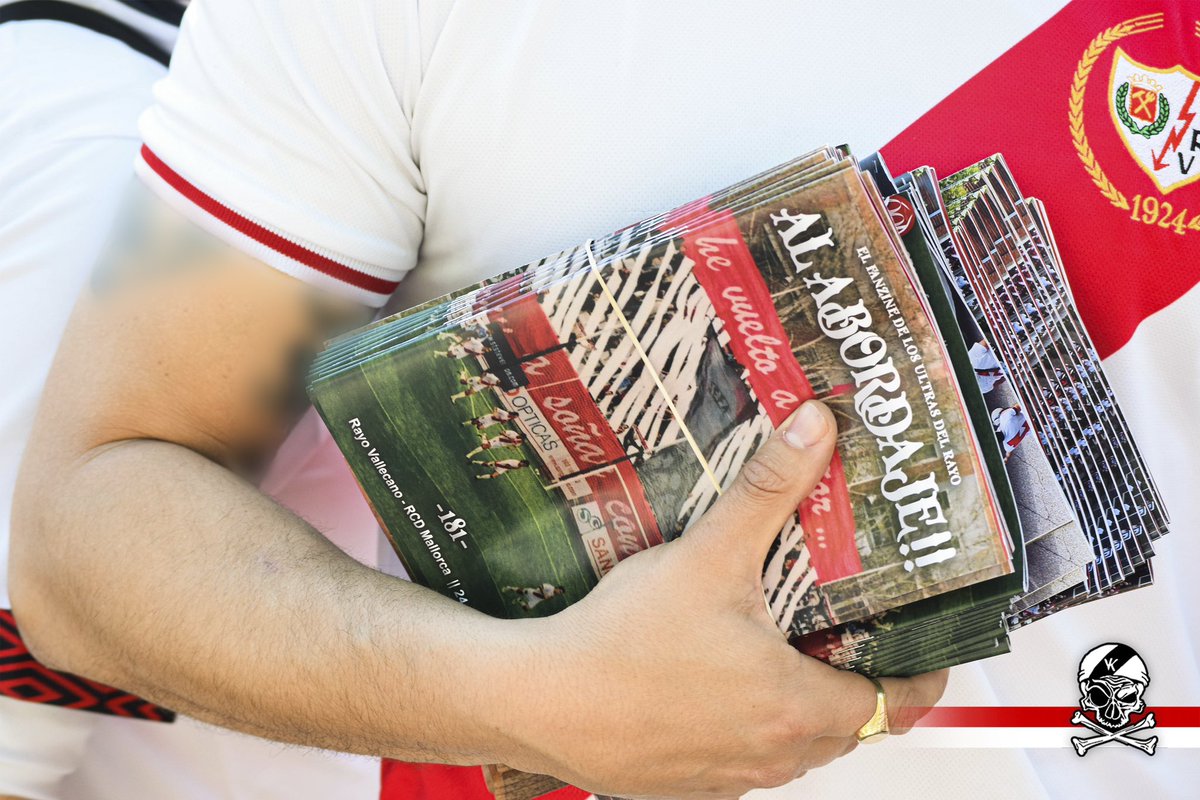 CONCIERTOS SÁBADO

Al poco de abrir el Recinto Centenario, el Rayismo empezó a bailar al ritmO de nuestros colegas de Bass Busters.

Abrirían paso a nuestros vecinos de La Vallekana Sound System y Gato López, que caldearon aún más si cabe una calle que ya estaba a rebosar.