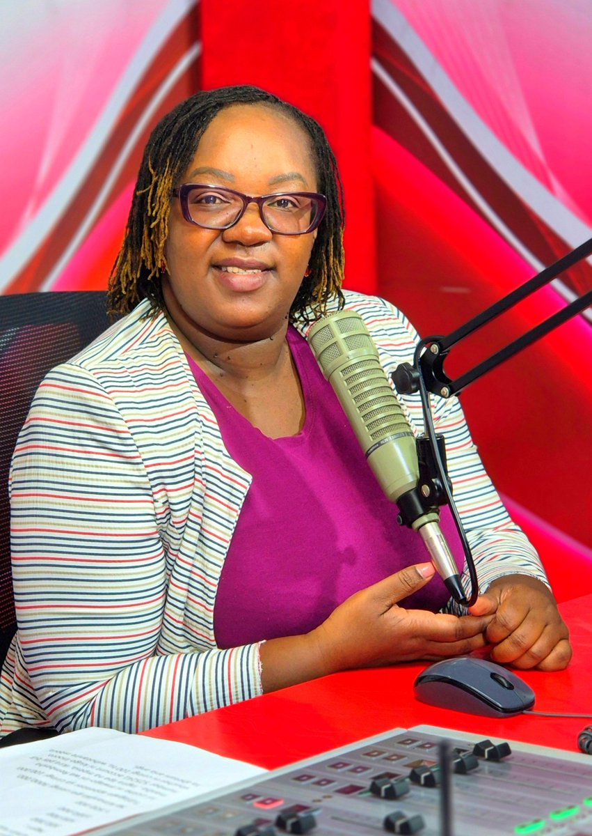 Ni ihinda ria Guciina na mwana wa Muthamaki Wambui Wa Githongo
#InooroFm #Gucina #MuciiwaUtuginaUtana #WambuiwaGithongo