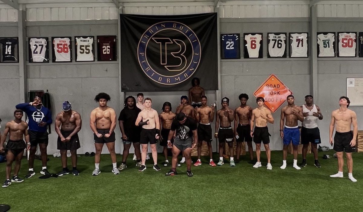 Christian “C-RAW” Henderson (@christianh24db) on Twitter photo Daily Deposits… I love getting that <a href="/train0187/">TRAINBUILT PERFORMANCE</a> work in with da’ Fam…
🚂🚂🚂
🏋🏾♂️🏋🏾♂️🏋🏾♂️
💪🏾💪🏾💪🏾 Daily Deposits… I love getting that <a href="/train0187/">TRAINBUILT PERFORMANCE</a> work in with da’ Fam…
🚂🚂🚂
🏋🏾♂️🏋🏾♂️🏋🏾♂️
💪🏾💪🏾💪🏾