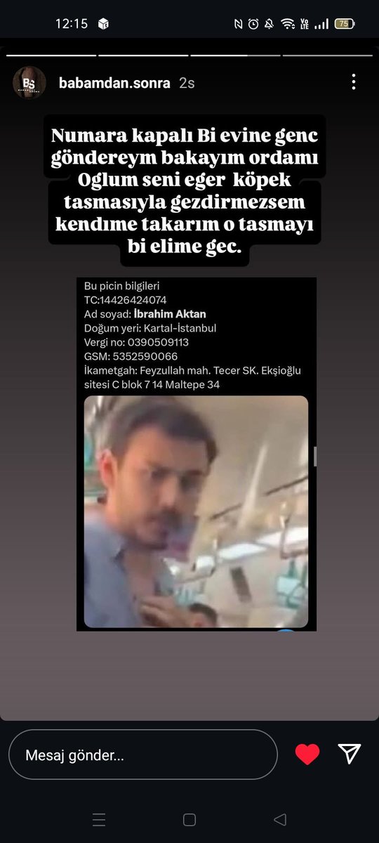 Çocuğun yanında babaya vurmak alçaklıktır..Yumruğu vuran yumruk atılmasına sebep olanları zannedersem Sedat Peker arıyor..Bu karaktersizin bilgileri sosyal medyada geziyor..Bundan sonra gölgesinden korkarak yaşayacak..Bence naneyi yedi