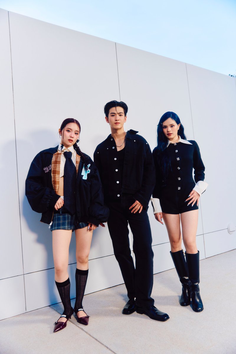 ภาพเบื้องหลังความเท่ของ #JINWOOKkim
ในเพลง ‘NO, THANKS - ALLY JETAIME’ 💥️ (2/2)

สามารถตามมาดู Music Video กันได้ที่
YouTube: 411ent
🔗: youtu.be/F4L5r9PHr_8

#Nothanksค่ะ
#ALLYJETAIME #แอลลี่เชอแตม
#ALLY #allynitibhon #แอลลี่
#JETAIME  #เชอแตม
#411Music #411ent