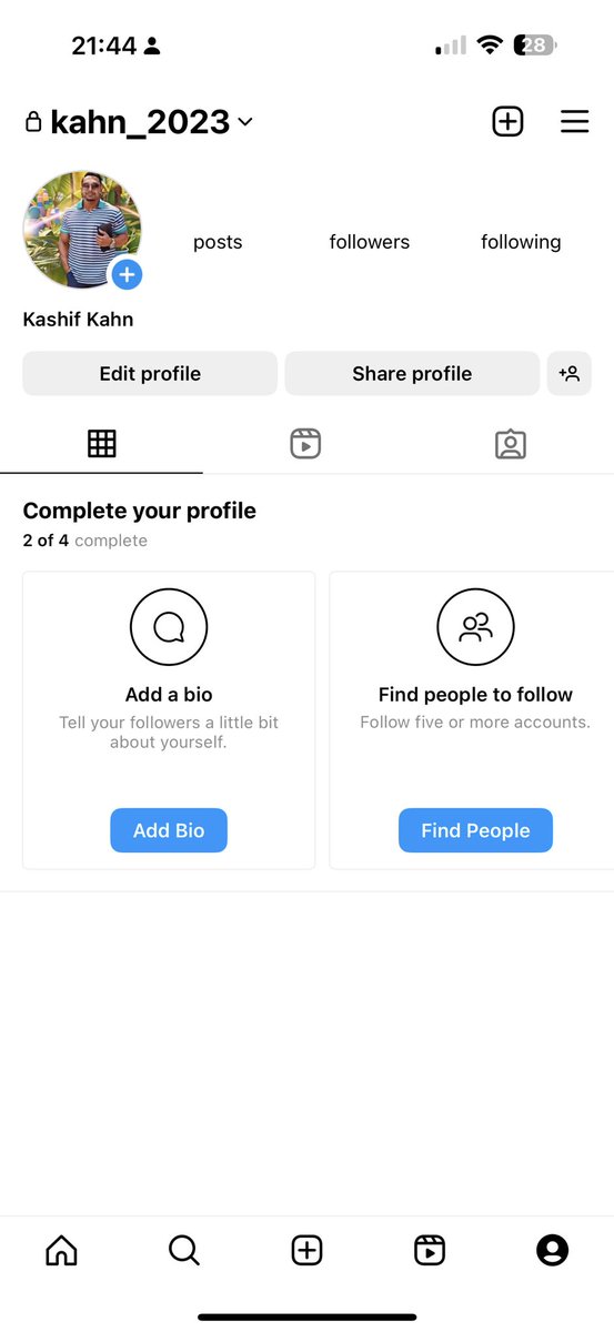 Official_kashif's tweet photo. @instagram After I did the app update, my account starting glitching. why is my Instagram account doing this ? How do I fix it ? https://t.co/DDuOYJn2Jg