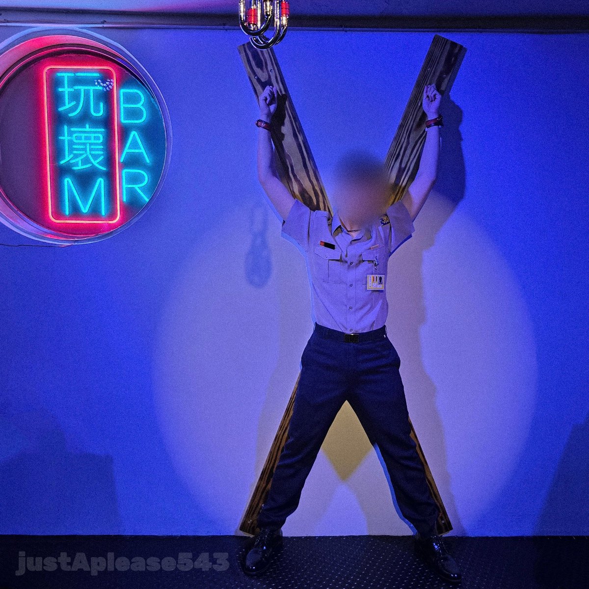 謝謝招待
上去就下不來了
那個聚光燈真的有夠色//
<a href="/smart950815/">譚主</a> 
<a href="/wanhuai250201/">玩壞bar</a>