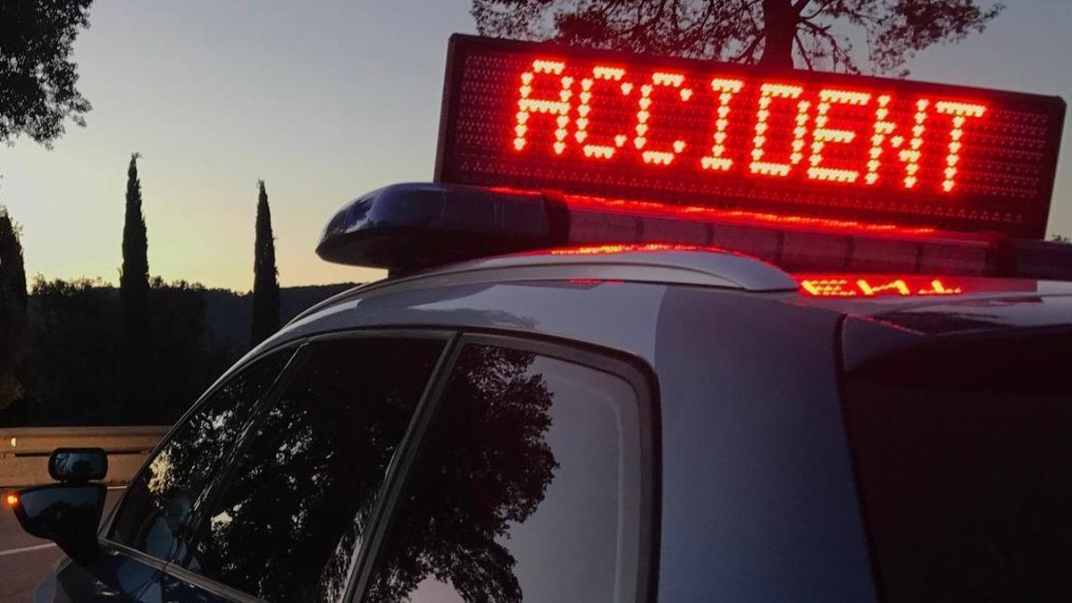 Matí accidentat al Bages: bolquen dos cotxes a Cardona i Navàs regio7.cat/bages/2025/05/…