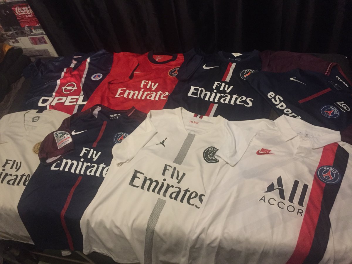 postleno's tweet photo. Ce soir, c'est l'histoire. 🔴🔵 #PSGINT https://t.co/bQKOcxYMWK
