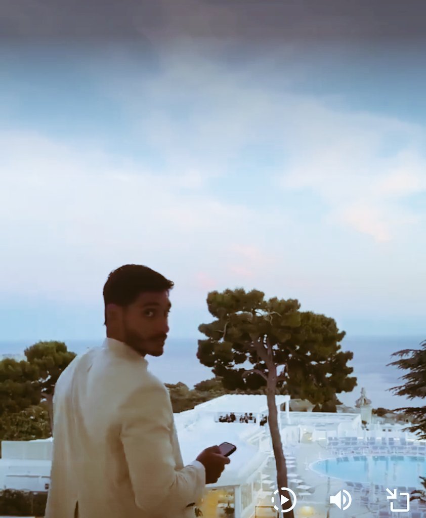 CristianaDeSan8's tweet photo. Luce del sole
che fa ritirare la foglia e la trasforma
in verde germoglio
in foglia, in grazia, in vita, in forza, in luce
🤍🤍🤍🤍🤍🤍🤍
#helevier #javi7 #luzdosol https://t.co/qbhWBIdJLu
