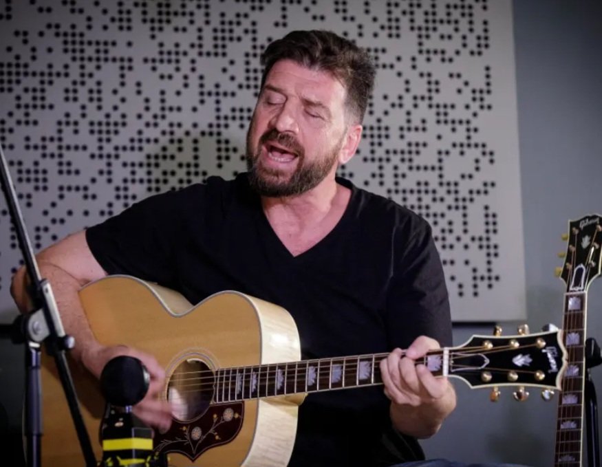 #nickknowles. Girls, he gets married in 3 hours time.