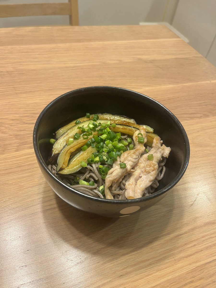peroperopeace's tweet photo. ナスとせせりがうまい季節になりました https://t.co/TZrbO7YMiL