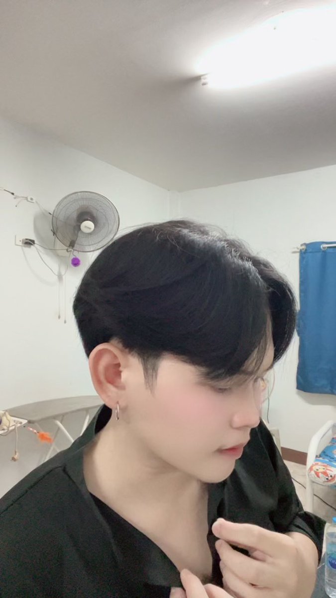 Aun_2003_'s tweet photo. ไม่ถูกรัก ถูกหวยก็ยังดี😅 https://t.co/3GrewsuuNW