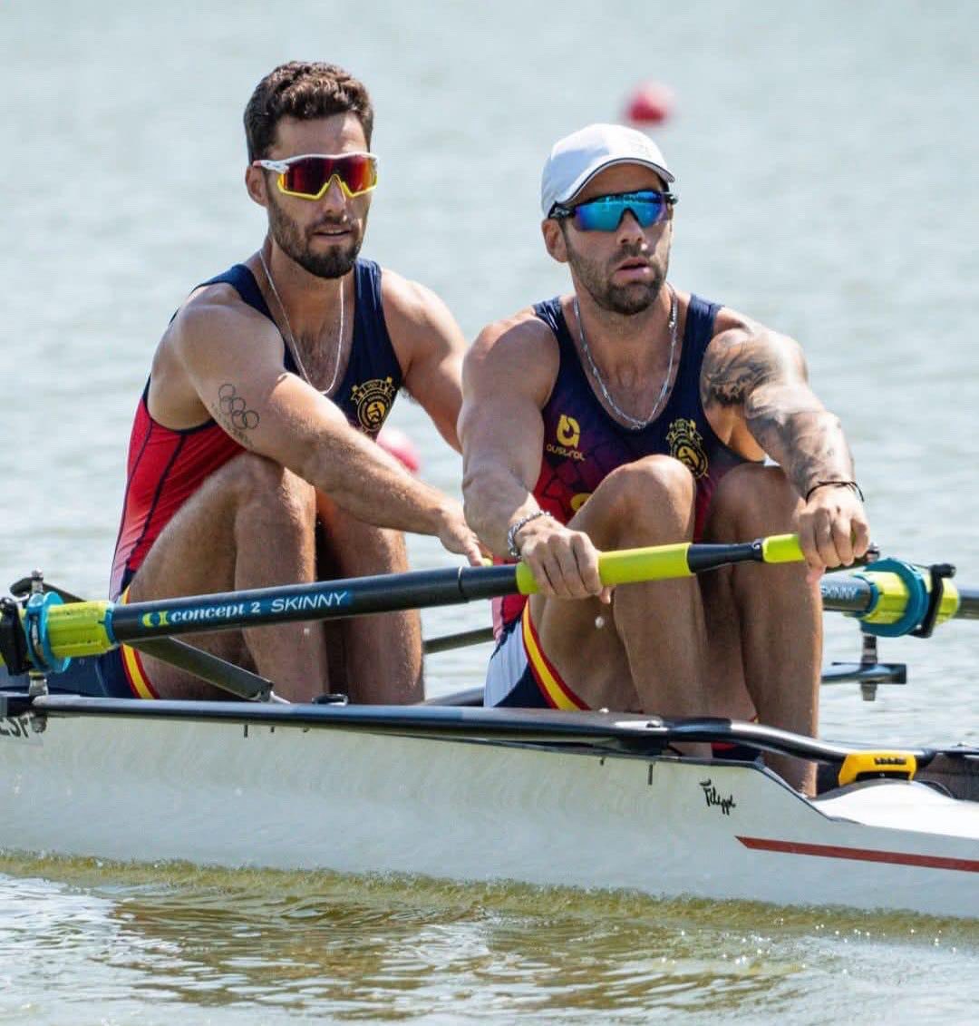 ¡Enhorabuena a <a href="/JaviGarcia0610/">Javier García Ordóñez</a>! 🥉

El remero tomareño ha conseguido la medalla de bronce en el Campeonato de Europa Absoluto, que se está celebrando en Plovdiv (Bulgaria), en la modalidad de dos sin timonel junto a Jaime Canalejo.

¡Tomares celebra contigo este gran éxito! 👏🇪🇸