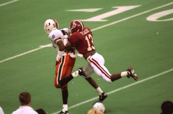 RyanCFowler's tweet image. 13 Saturdays away from Alabama Crimson Tide football!

Thanks to Tua Tagovailoa and George @Teaguefootball  for the jersey assistance.

Can I get a Roll Tide?