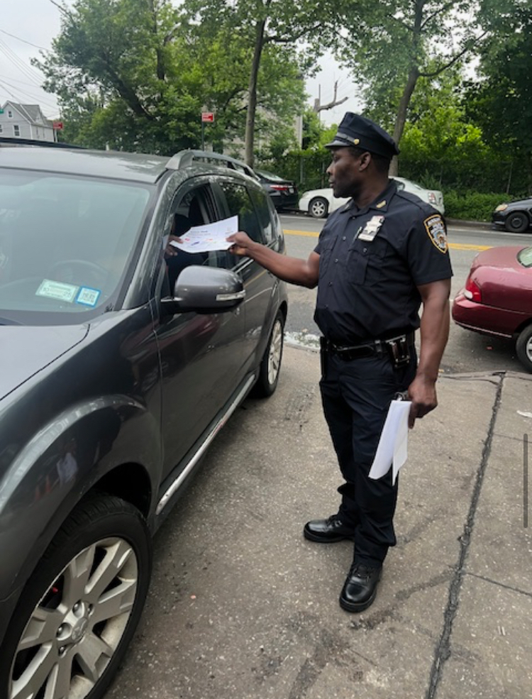 Our dedicated 113th Precinct Auxiliary Officers hit the streets to connect with residents and spread awareness about Grand Larceny Auto (GLA). Their mission? To educate the community on how to prevent vehicle theft and keep our neighborhoods safe.