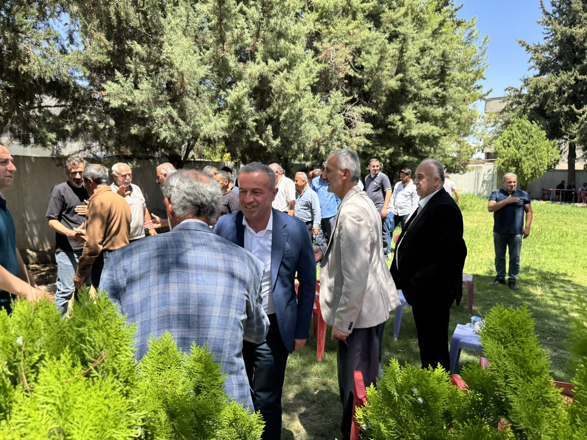 📍Şırnak/ Silopi

✅Taziye Ziyareti

"Ölüm hayata veda değil sonsuzluğa açılan kapıdır"

Hakkâri Gençlik ve Spor İl Şube Müdürümüz Adil ÖZER'in muhterem annelerinin vefatı nedeniyle "ÖZER" Ailesi ve yakınlarıyla taziye ziyaretinde bir araya geldik.

Vefat eden teyzemize Cenab-ı