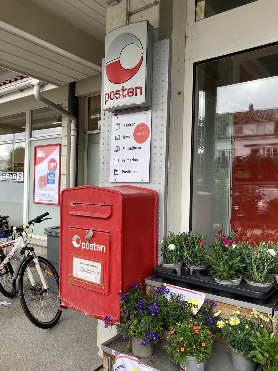 Carole Farish tweet media