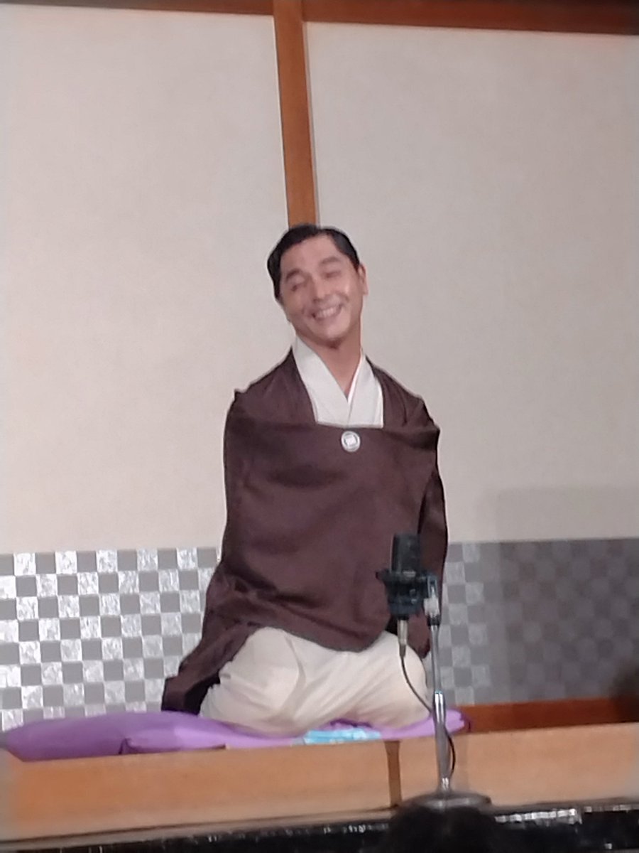 tecchan110's tweet photo. 浅草から御帰還😵‍💫
2025年ファミリー寄席での
なんちゃってフレディこと🤣
昔々亭A太郎師匠(@jNHUJCxgS7E1o2B) https://t.co/hpfaOT9NmS