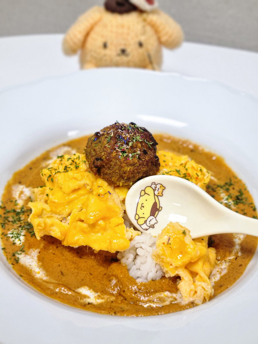 집 -
미트볼 크림 카레 오므라이스