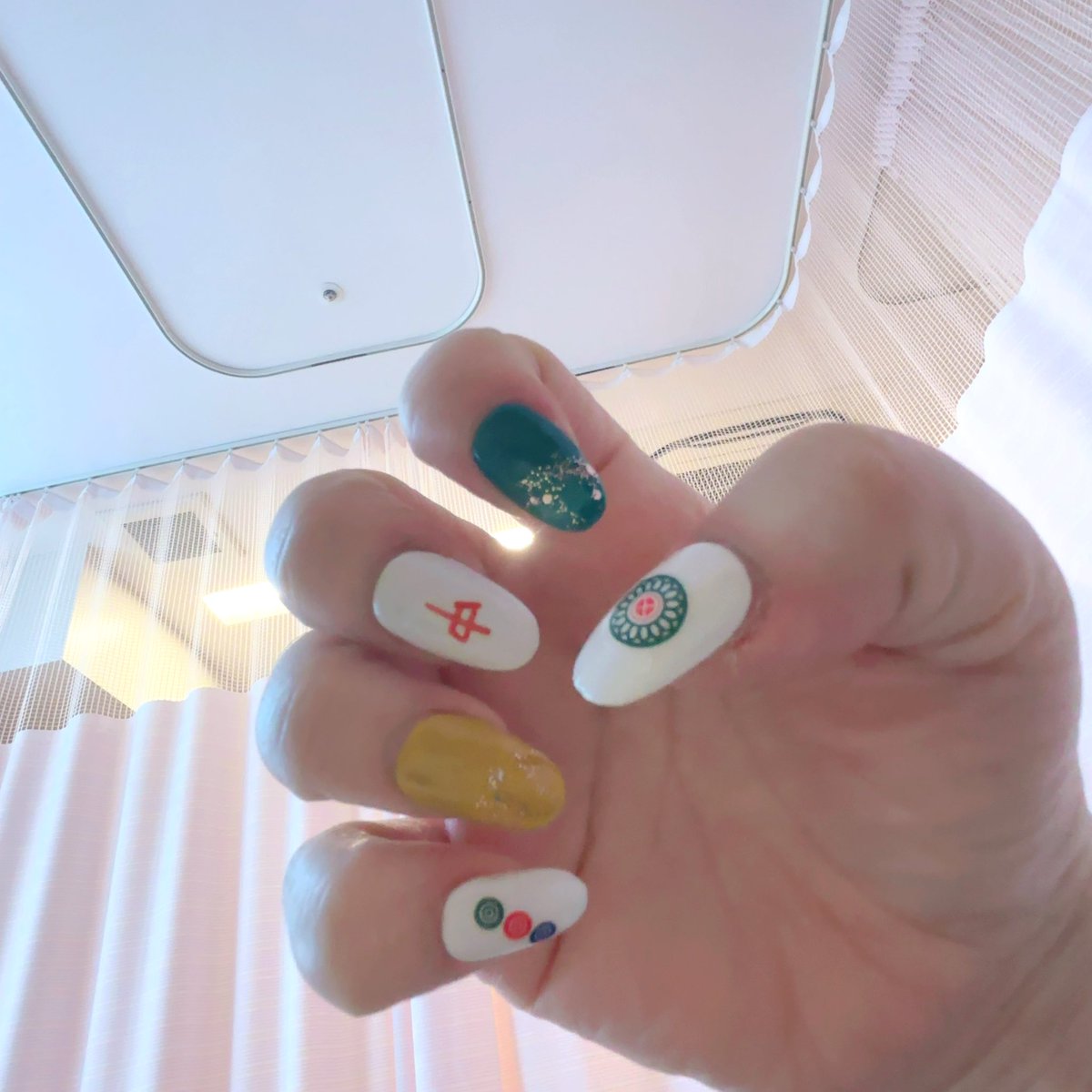 a1ice_24's tweet photo. 入院6日目
最低、後5日は入院確定🫩

画像は今日のご飯とセルフネイル💅

#入院 #マイコプラズマ肺炎 #肺炎 #セルフネイル #ジェルネイル #麻雀ネイル #麻雀 #病院食 https://t.co/8WY2n8IuN6