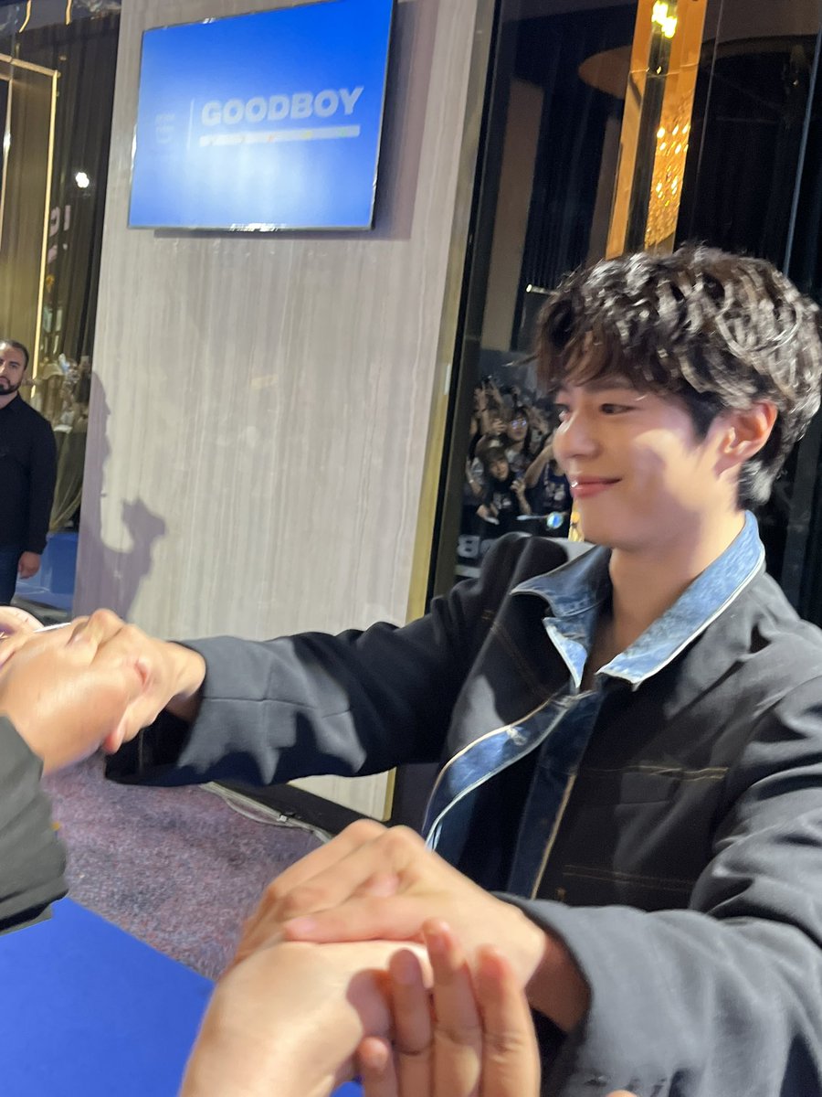 Stamp1921's tweet photo. หวานแบบนำ้ผึ้งยังแพ้ 
#parkbogum https://t.co/3E2fV00VTP