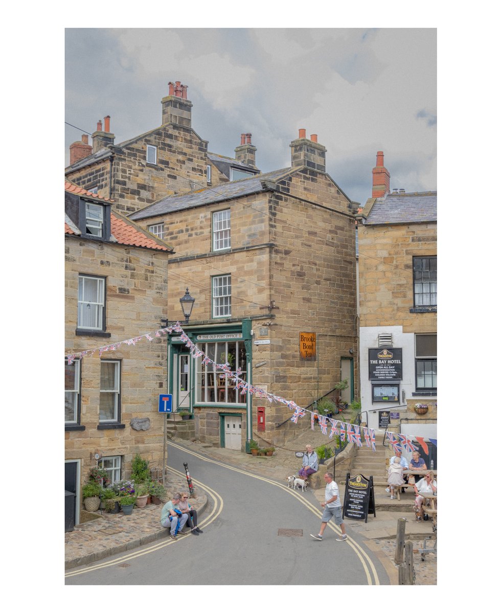 ROBIN HOOD'S BAY

LOCATION: Robin Hood's Bay, Yorkshire, England, UK⁣
CAMERA: ⁣@fujifilmuk X-T3
LENS: XC16-50mm⁣
.
#RobinHoodsBay #NorthYorkMoors #Yorkshire
