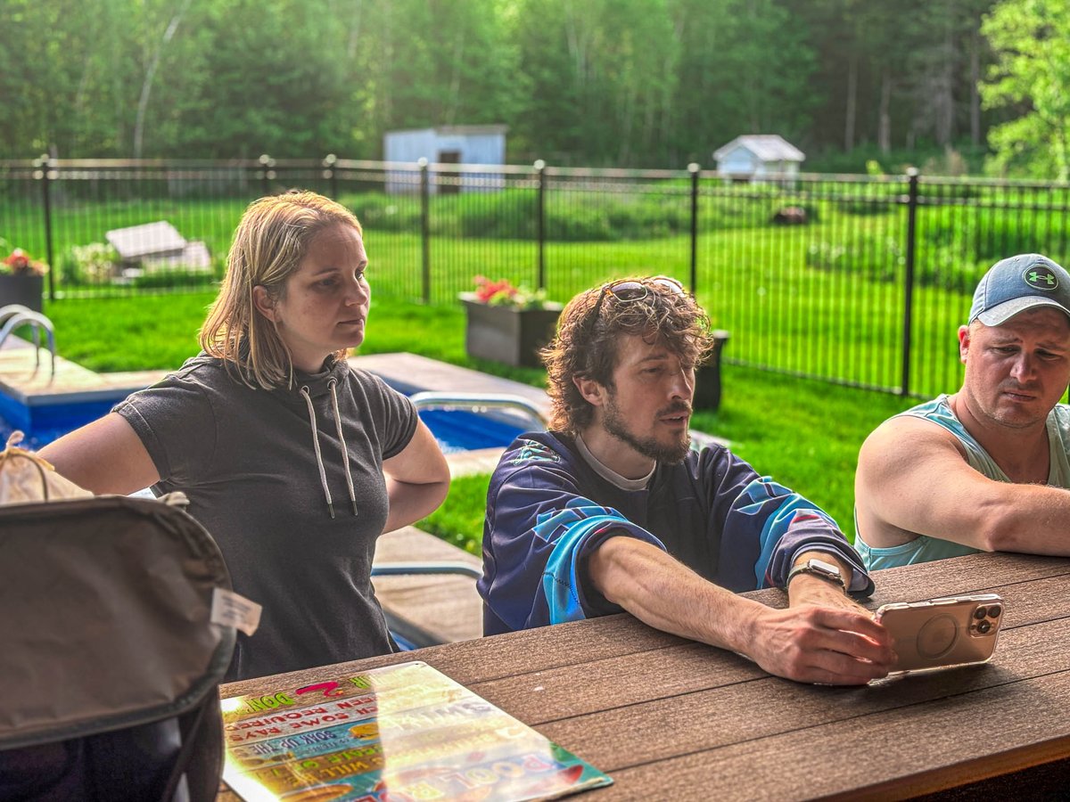 hbpools's tweet image. 🏊‍♂️ Another backyard dream taking shape!

From the first consult to final walkthroughs like this one, we make sure you understand every step—no surprises, just great service and stunning results.

#IngroundPoolInstallation #OttawaPools #HBPools #VinylPoolExperts #BackyardGoals