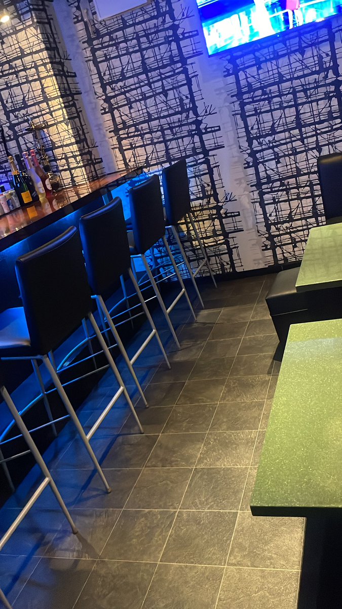 オープンしました‼️

ご来店お待ちしております😁✨

#大阪 #ミナミ #宗右衛門町  #難波 #心斎橋  #道頓堀  #BAR  #二次会  #カラオケ  #飲み放題  #シーシャ  #シーシャバー  #千日前