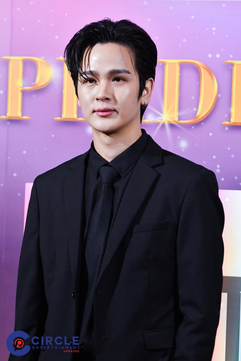 circle_update's tweet photo. "ยุ่น ภูษณุ" ร่วมงาน ประกาศรางวัล "Bangkok Pride Awards 2025" ภายใต้ธีม "Born This Way" 🏳️‍🌈✨

#BangkokPrideAwards2025
#yoonpsn #แก้มกลมของยุ่น
#BANGKOKPRIDEAWARDS25xTTY
#BangkokPrideAwards2025
#BangkokPride #BangkokPride2025 #BangkokPrideFestival2025 #นฤมิตไพรด์ #BornThisWay
#สมรสเท่าเทียม #MarriageEqualityDay #เพศกำหนดเอง #sexworkiswork #DRAGBANGKOKFestival2025
#DRAGBANGKOK #LGBTQIAN+